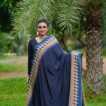 Siyara Navy Blue