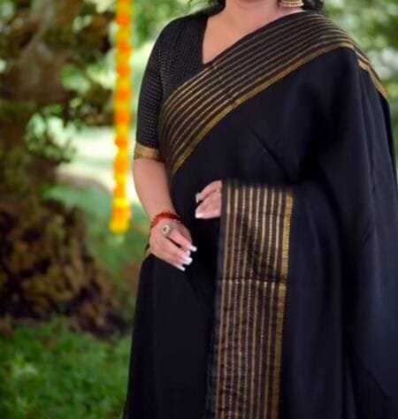 rithika black